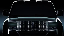 比亞迪王傳福，百萬豪車俱樂部里的陌生人