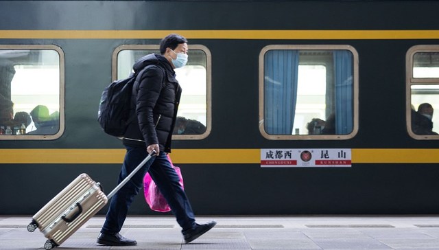 直通部委 | 春运客流预计20.95亿人次同比增长99.5% 全国快递员上岗率恢复至94.9%