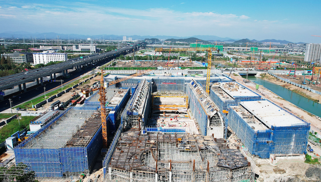 冯俏彬：专项债不仅要加力更要提效，珍惜宝贵的债务空间