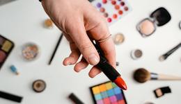 老树绽发新芽，经典国货突围记