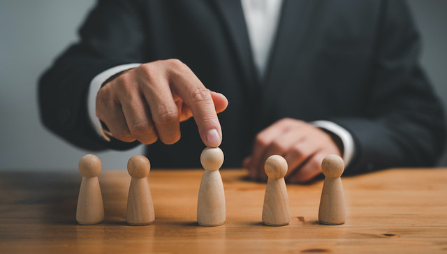 央行金融消保局局长余文建履新上海黄金交易所，出任党委书记并获提名理事长