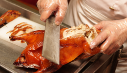 全聚德9萬手封死跌停，停復(fù)牌前后為何冰火兩重天？