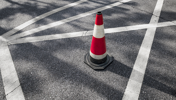 业绩红黑榜 | 拟计提13.4亿跌价准备，韦尔股份业绩低于券商预期77%