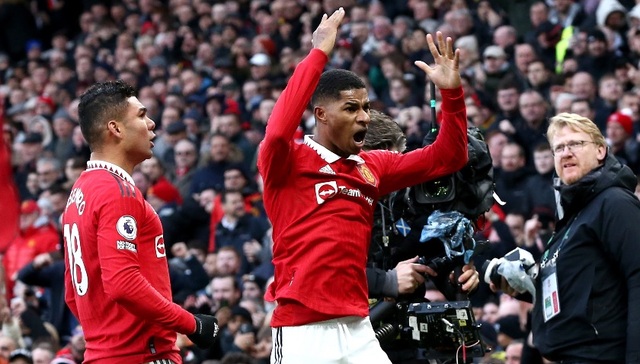 逆转赢下曼市德比、F1车王汉密尔顿加入竞购，待售期的曼联悄然升值