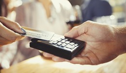 收购亏损关联公司，大股东爆仓，业绩下滑的拉卡拉将要“掉头”？