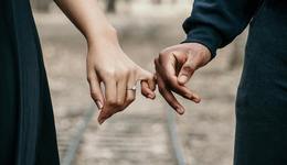 每逢佳节被催婚，大厂青年难过“脱单”关