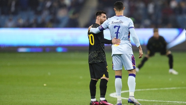 梅西闪击、C罗双响，1000万奖金的梅罗对决没有输家