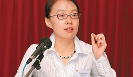 身价缩水235亿，坐拥两家上市公司的神秘“香精女王”朱林瑶继续遭调查