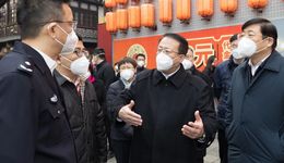 為城市站好崗值好班守好門(mén)！陳吉寧龔正檢查春節(jié)城市保障工作，慰問(wèn)基層一線人員