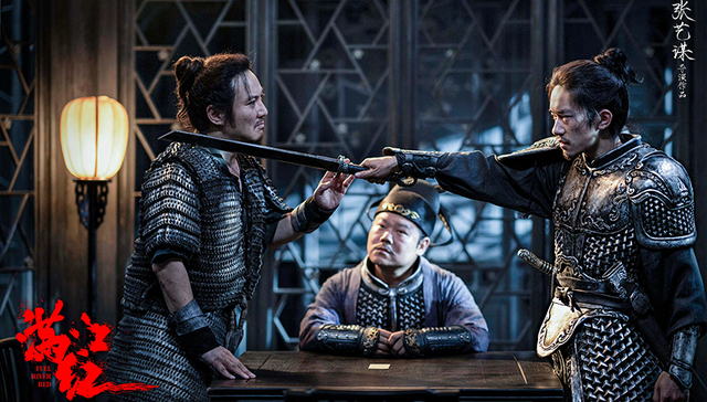 春节档票房连续两日破10亿，《满江红》《流浪地球2》陷入拉锯战