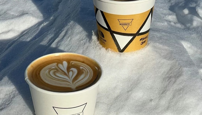 Manner咖啡们争先把店开进雪山