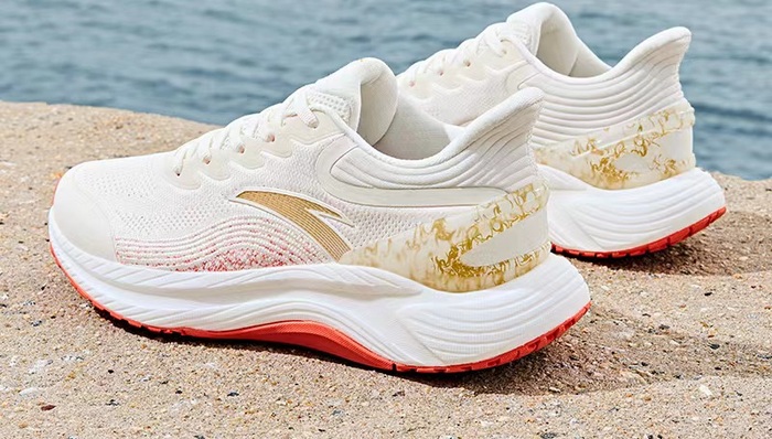 一周运动新品｜新春开年，跑鞋争锋打响