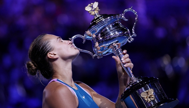 萨巴伦卡问鼎澳网，新科女子网坛大满贯待场下变现