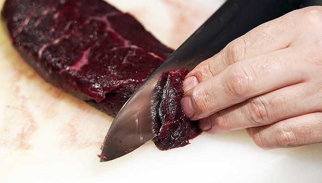 商业捕鲸，日本饮食，国际捕鲸委员会