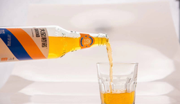 手握300億票房的吳京，能帶火這款國民老汽水嗎？