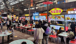 莫讓“報(bào)復(fù)性宰客”毀了旅游餐飲的春天