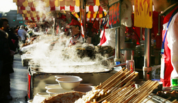 拉動內(nèi)需、提振消費，多城市發(fā)文支持商業(yè)外擺 | 春天經(jīng)濟日記