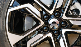 “永不降價(jià)”的蔚來(lái)還是降價(jià)了