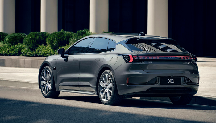 电厂 ｜强制“二选一”、增配不涨价，极氪打击黄牛囤订单“误伤 ”消费者