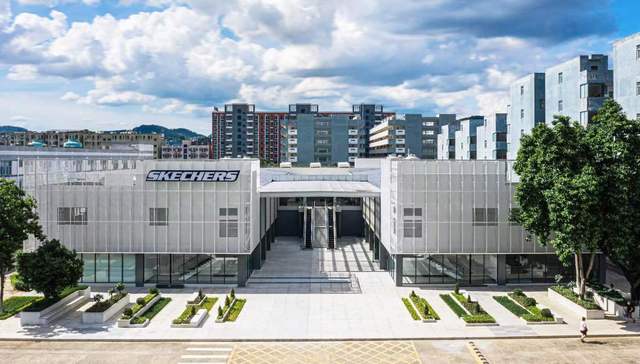 斯凯奇年销售额74亿美元创新高，中国市场年内新开700家门店