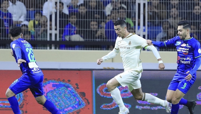 梅西打入世界波、C罗庆生，世界杯后足坛巨星归位赛场内外丰收