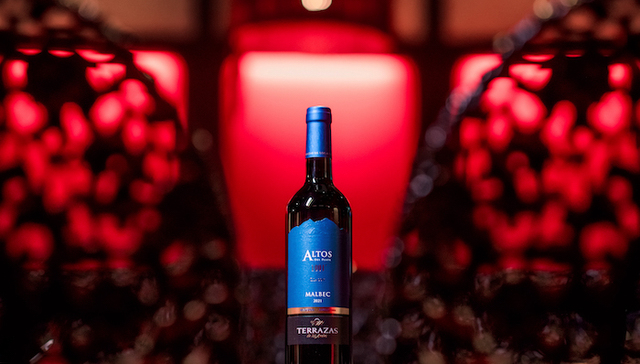 【专访】台阶酒庄与东航国贸达成战略合作，共推联名款葡萄酒