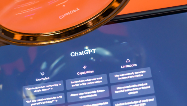 ChatGPT掀起跟风狂潮，百度之后网易、阿里、京东等争相涌入