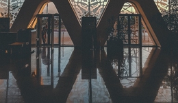 年薪100万元招不到一个总经理，酒店为何“招工难”？