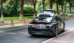 自動(dòng)駕駛，命懸車企