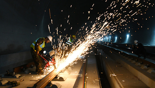 1月新增信贷创纪录：企业融资需求强劲，居民购房意愿依然不强