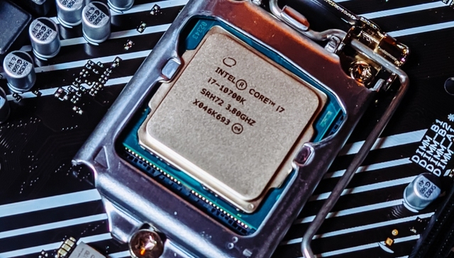 芯片,摩尔定律,英特尔,台积电,业绩,股价