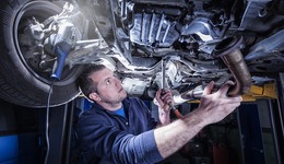 日韩品牌占据J.D.Power2023汽车可靠性排名前三席，雷克萨斯重回榜首，路虎垫底