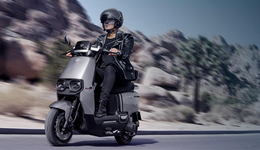 2023年，车企少了两个轮胎，多了一份野心