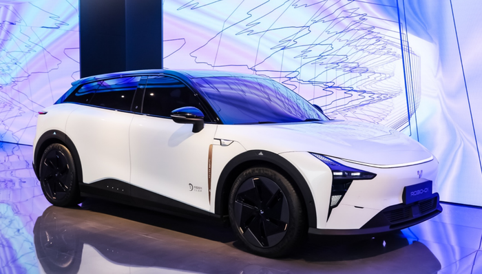 集度汽车，夏一平