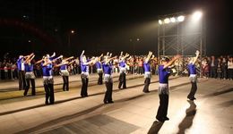 真实广场舞风云：争老头、扯队友头发、被舞伴骗30万