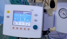 IPO雷達(dá)｜呼吸機(jī)上游企業(yè)恒業(yè)微晶：保薦機(jī)構(gòu)入股，上市前分紅“掏空”公司