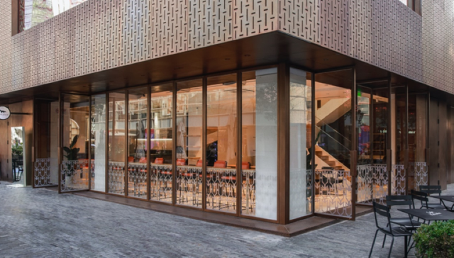 MAISON KITSUNÉ上海新天地旗舰店重装开业，全新引入咖啡融合餐吧概念 | 美味上新