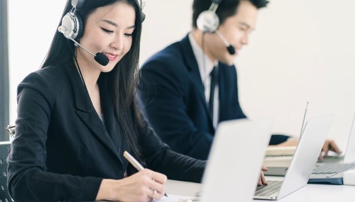 泰盈科技，服务外包，阿里巴巴，社保，应收帐款