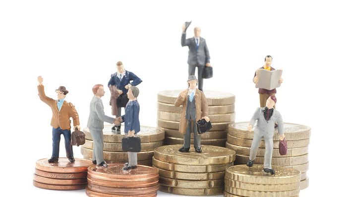 “高职毕业生薪资不如农民工”热议背后，职教人才培养困境何在？