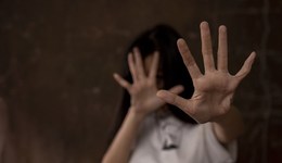 直通部委 | 2022年全國批捕侵害未成年人犯罪3.9萬人 郵政局將開展快遞員勞動(dòng)定額試點(diǎn)