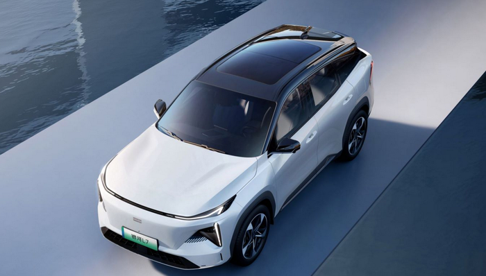 吉利发布全新中高端新能源系列银河，补齐15至30万元新能源市场短板