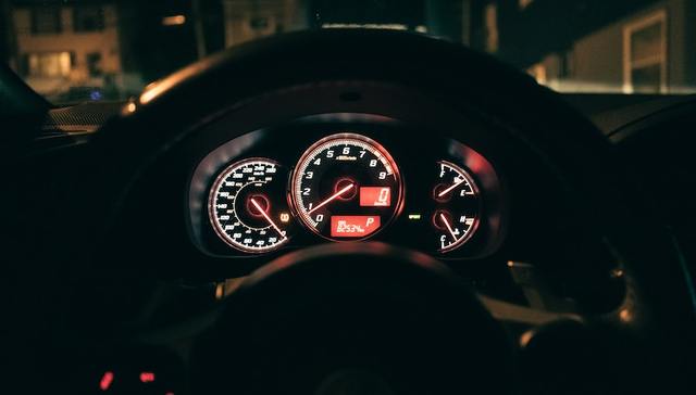 燃油车,车牌价格,竞拍,一线城市,