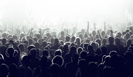 【专访】原新、杨成钢：应对人口负增长，低龄老龄化带来改革“窗口期”