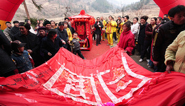 【图集】人大代表建议农村推行“低彩礼”“零彩礼”：镜头下，有关彩礼的风俗和故事