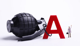 天马股份“摘帽”首日股民不买账，去年扣非净利最高预亏12亿