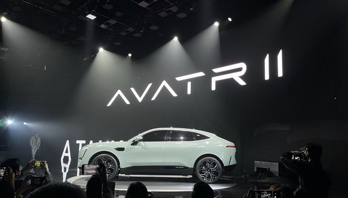 电厂 ｜ 阿维塔难搭华为车：入驻旗舰店只展不卖 38天交付2000辆车