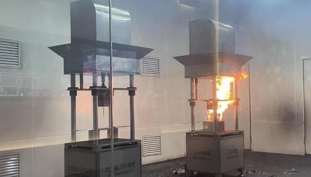 比亚迪,智能车,轨道交通,链主,新能源汽车,大鱼,云巴,运量,技术鱼池,智能手机