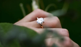 2023，年輕人不想買鉆石了？