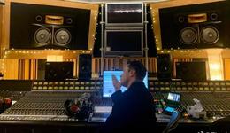 马斯克时隔两个多月反超LV董事长，重夺世界首富宝座