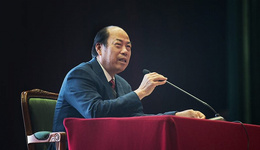 18岁前没穿过鞋，因贫困差点辍学，“宇宙房企”碧桂园创始人杨国强隐退